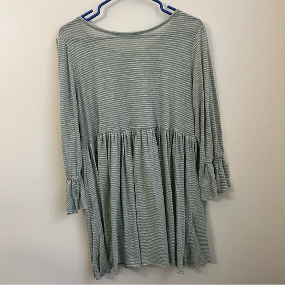 FREE PEOPLE FP BEACH Jess Dress Size Medium in Sage Green Striped - Picture 4 of 10